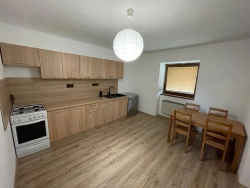 Interiér domu během procesu rekonstrukce