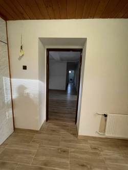 Interiér domu během procesu rekonstrukce